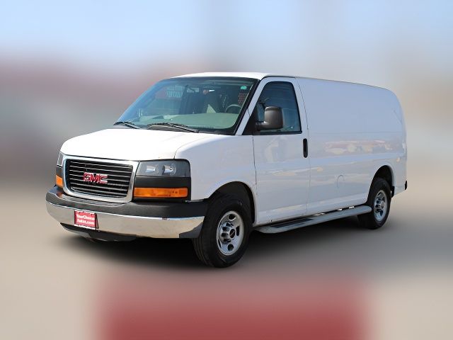 2016 GMC Savana Base