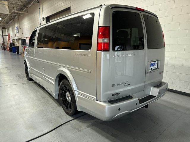 2016 GMC Savana Base