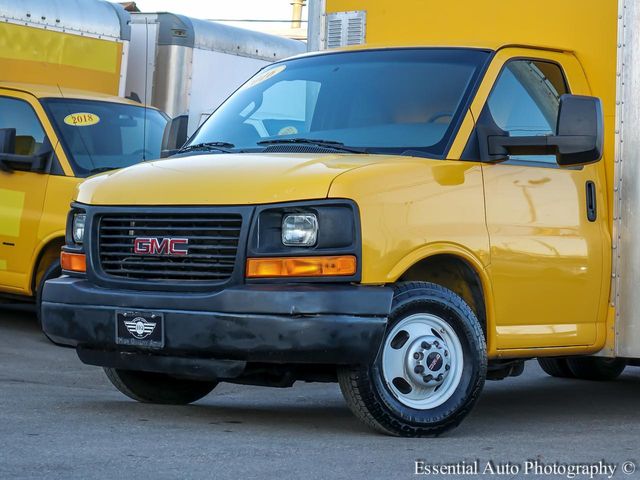2016 GMC Savana Base
