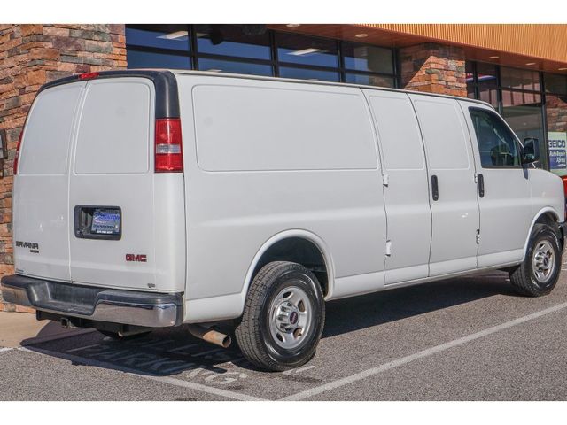 2016 GMC Savana Base