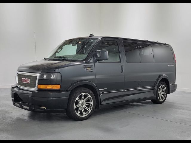 2016 GMC Savana Base