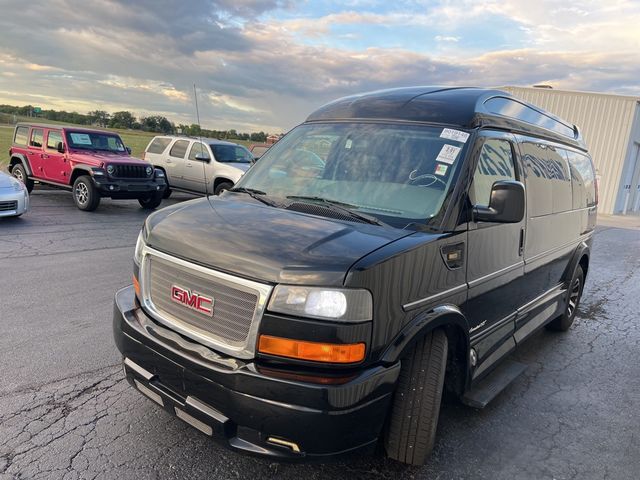 2016 GMC Savana Base