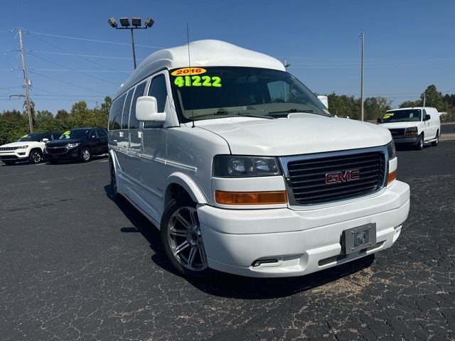 2016 GMC Savana Base