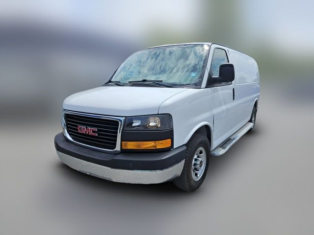 2016 GMC Savana Base