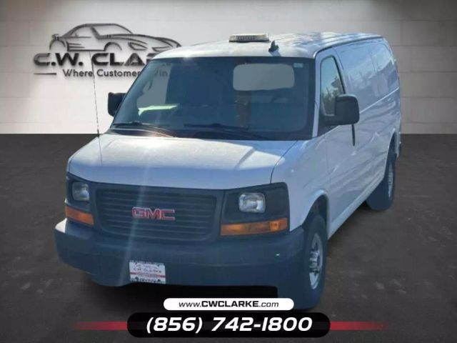 2016 GMC Savana Base