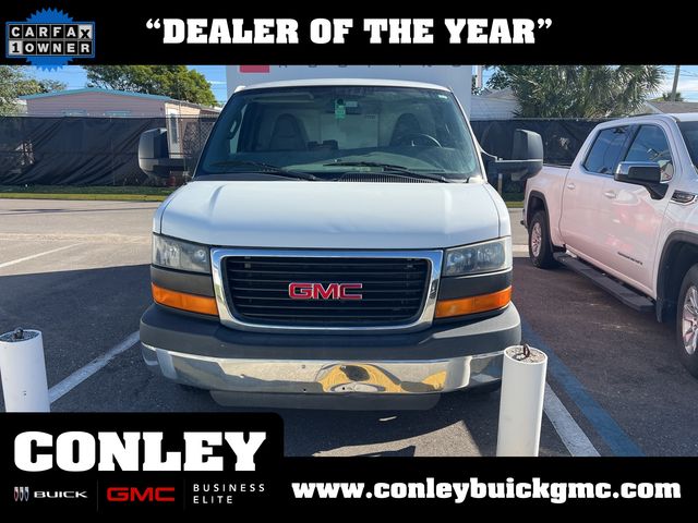 2016 GMC Savana Base