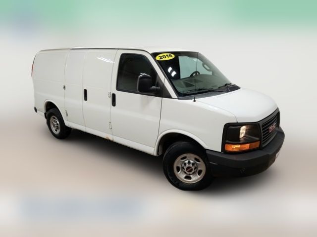 2016 GMC Savana Base