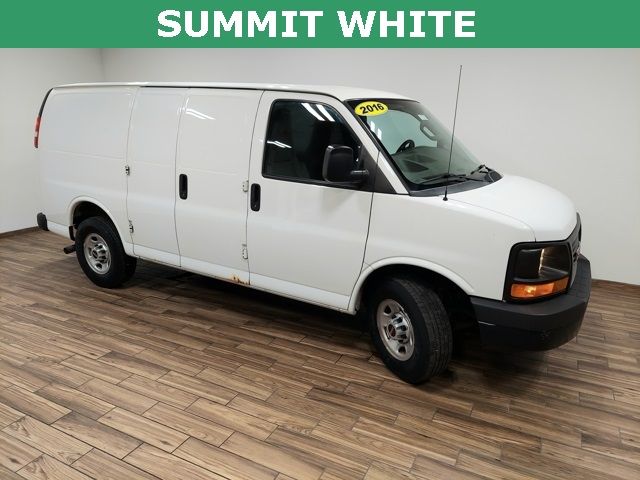 2016 GMC Savana Base