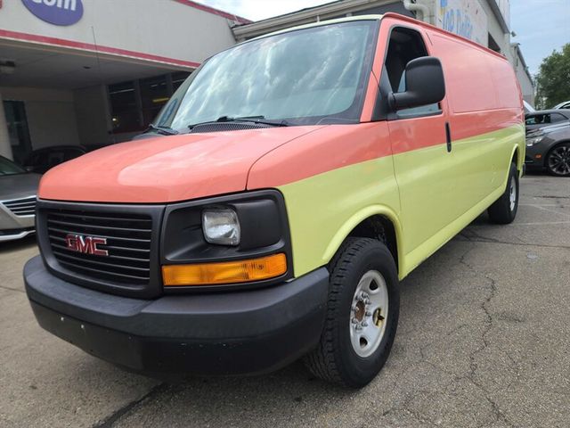 2016 GMC Savana Base