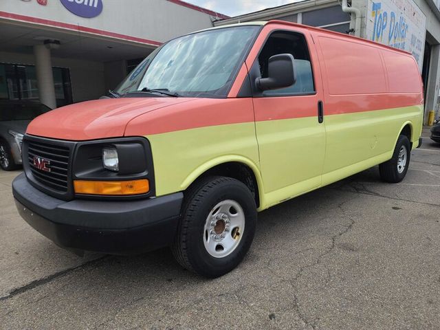 2016 GMC Savana Base