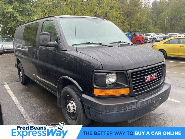 2016 GMC Savana Base