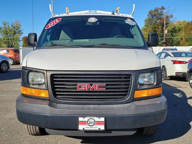 2016 GMC Savana Base