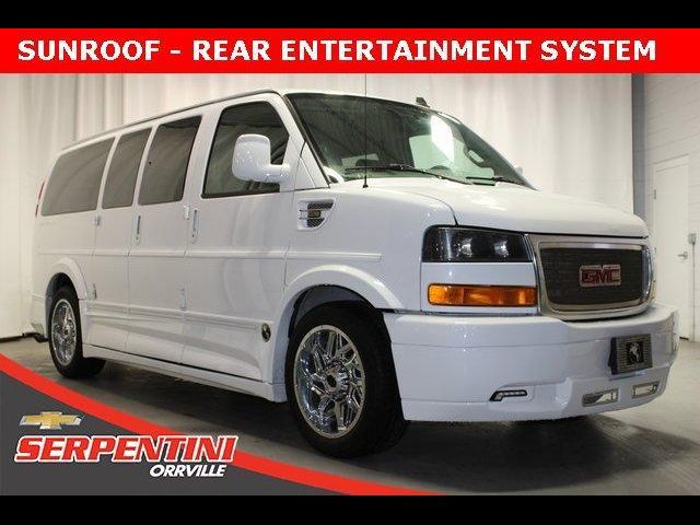 2016 GMC Savana Base