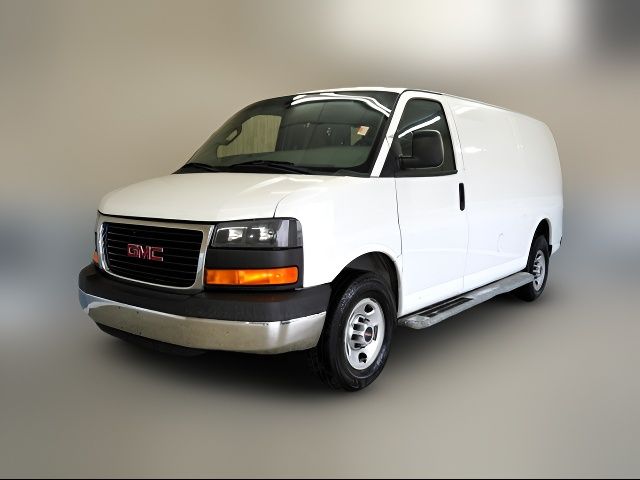 2016 GMC Savana Base