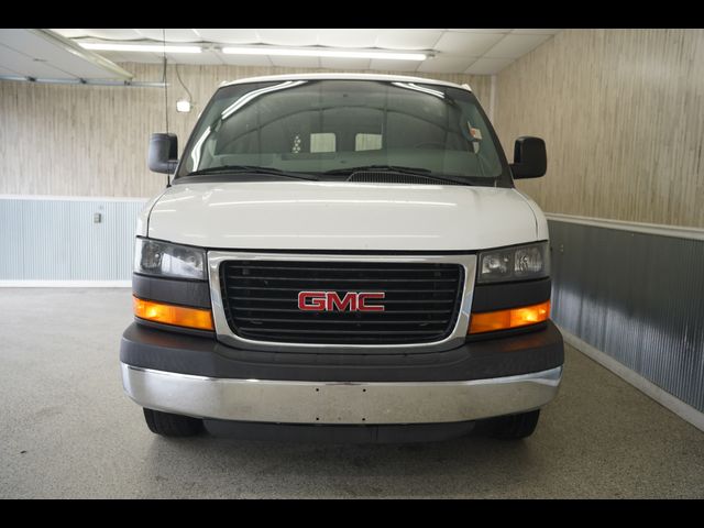 2016 GMC Savana Base