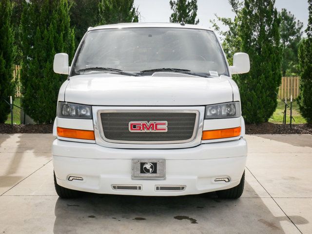 2016 GMC Savana Base