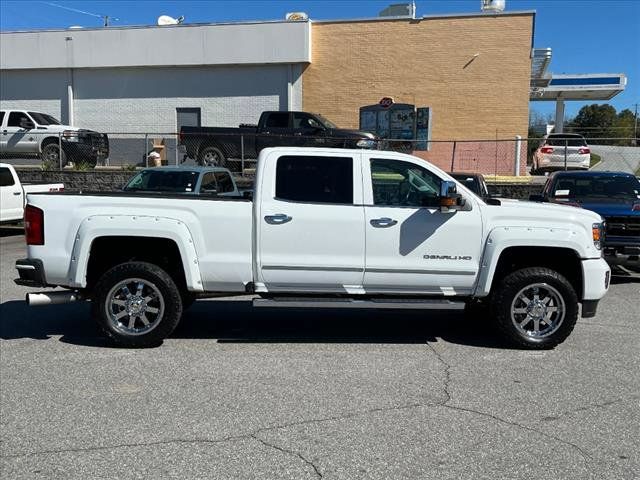 2016 GMC Sierra 2500HD Denali