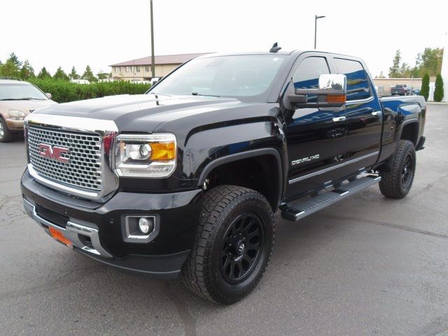 2016 GMC Sierra 2500HD Denali