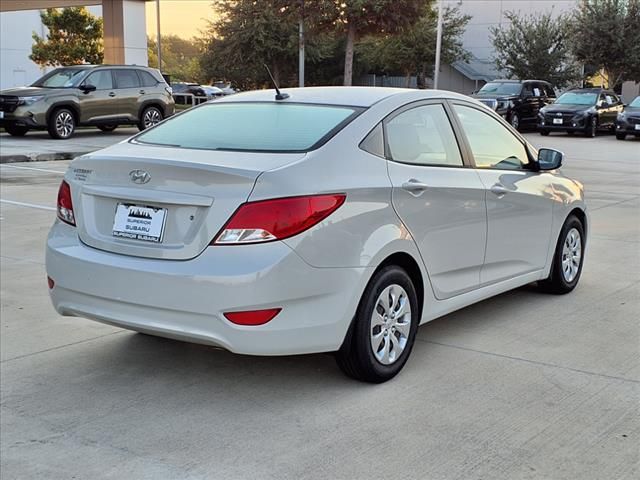 2016 Hyundai Accent SE