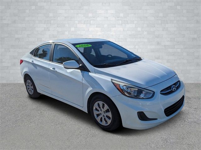 2016 Hyundai Accent SE