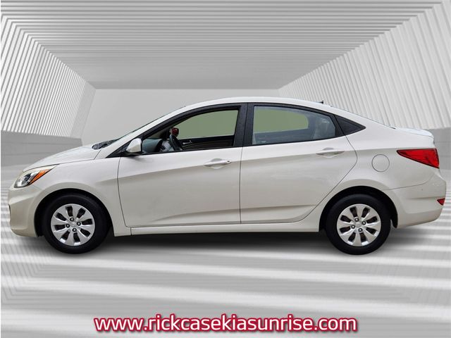 2016 Hyundai Accent SE