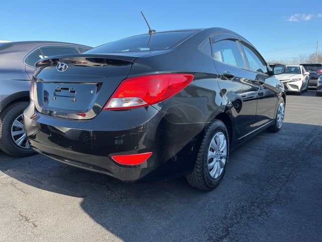 2016 Hyundai Accent SE