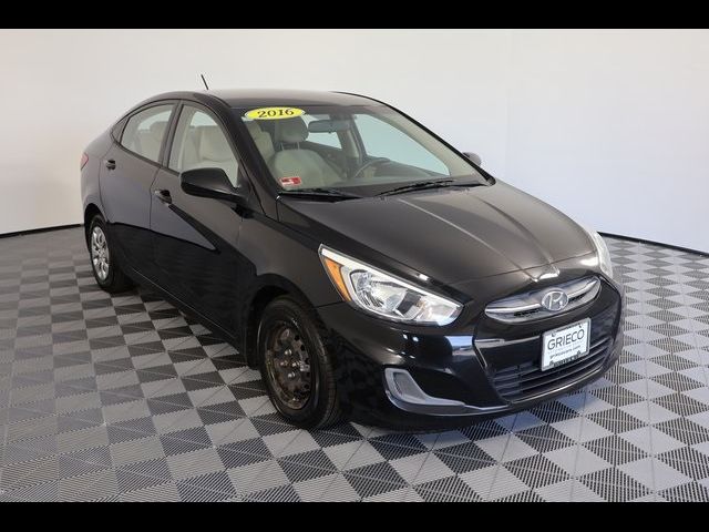 2016 Hyundai Accent SE