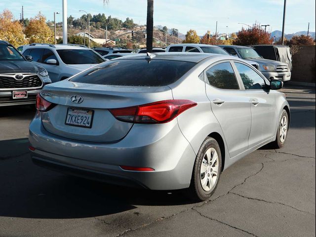 2016 Hyundai Elantra SE