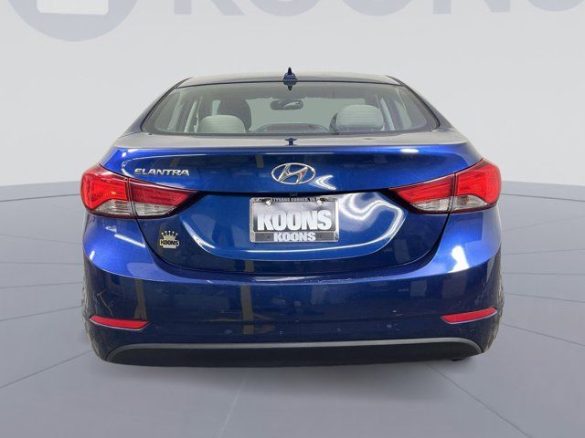 2016 Hyundai Elantra SE