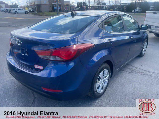 2016 Hyundai Elantra SE