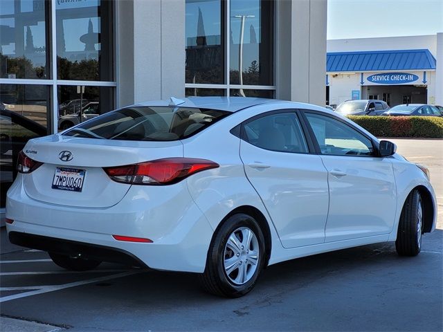 2016 Hyundai Elantra SE