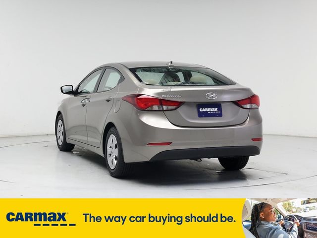 2016 Hyundai Elantra SE