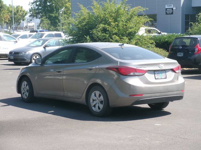 2016 Hyundai Elantra SE