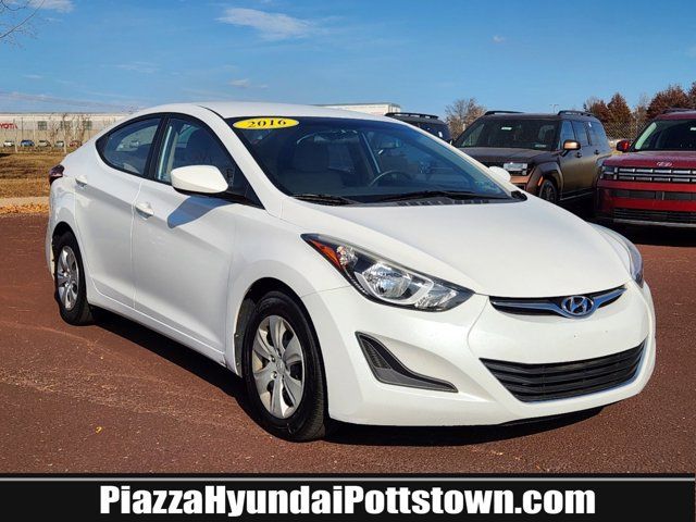 2016 Hyundai Elantra SE