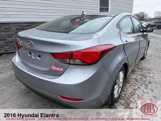 2016 Hyundai Elantra SE