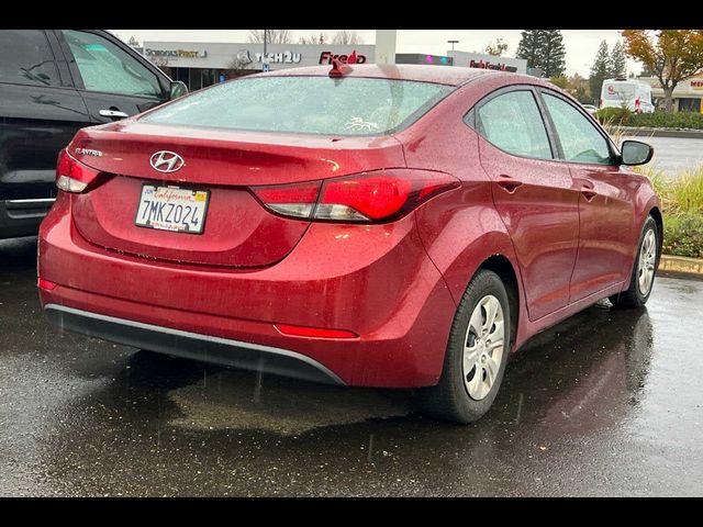 2016 Hyundai Elantra SE