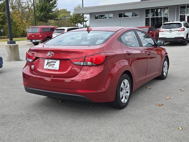 2016 Hyundai Elantra SE