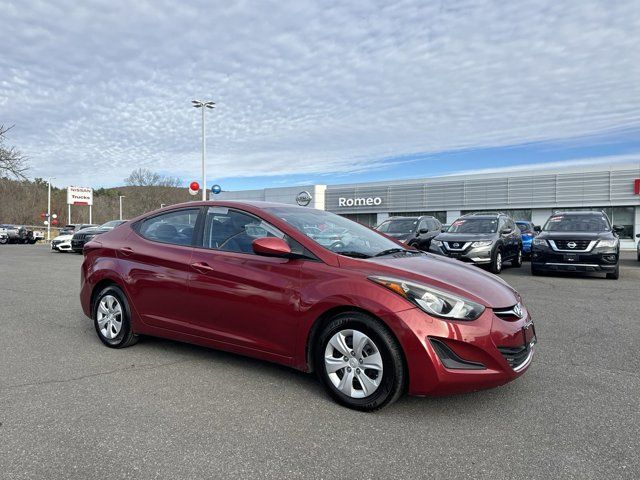 2016 Hyundai Elantra SE