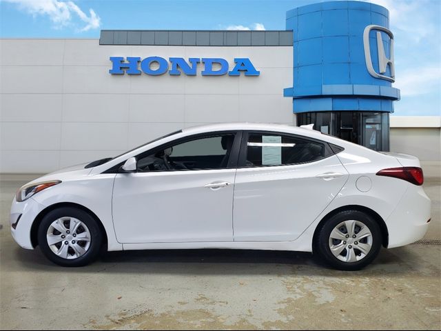 2016 Hyundai Elantra SE