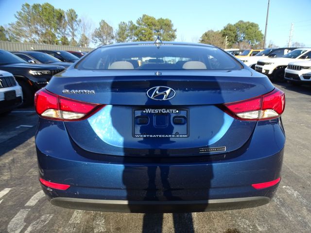 2016 Hyundai Elantra SE