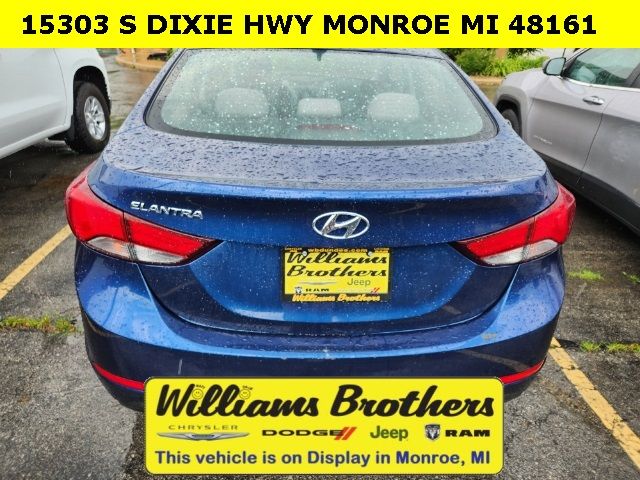 2016 Hyundai Elantra SE