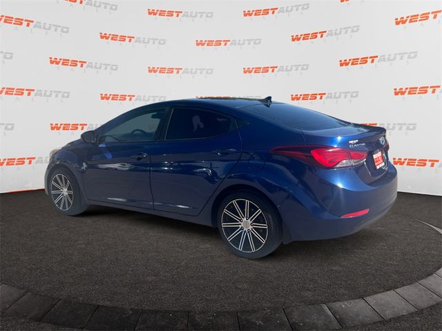 2016 Hyundai Elantra SE