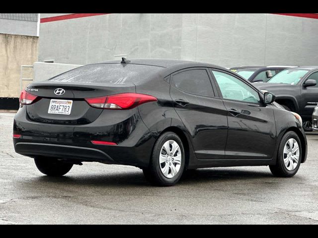 2016 Hyundai Elantra SE