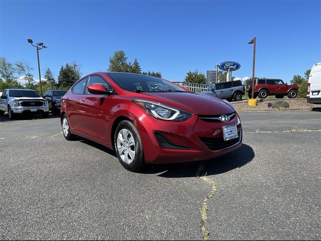 2016 Hyundai Elantra SE