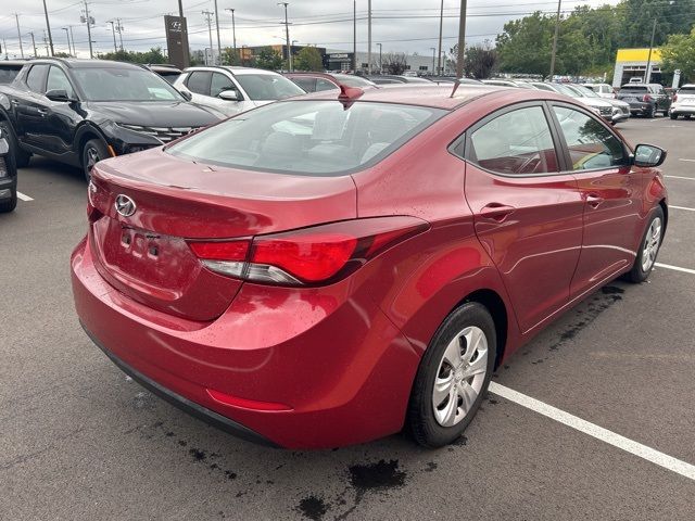 2016 Hyundai Elantra SE