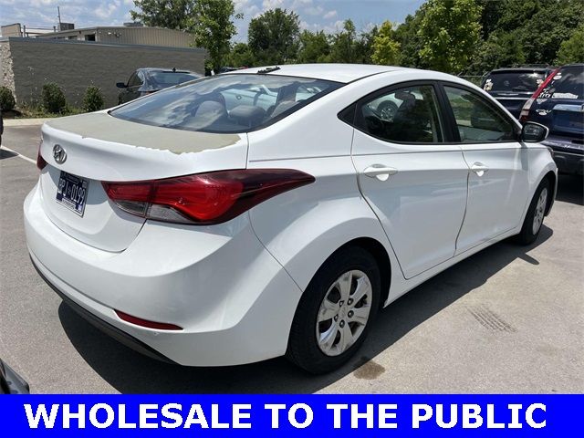2016 Hyundai Elantra SE
