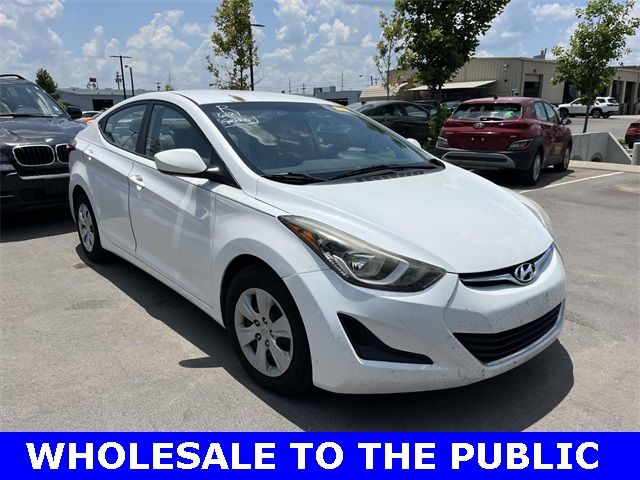 2016 Hyundai Elantra SE