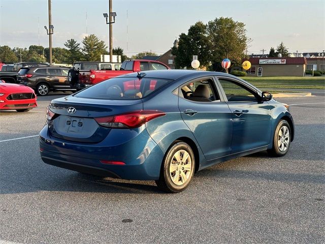 2016 Hyundai Elantra SE