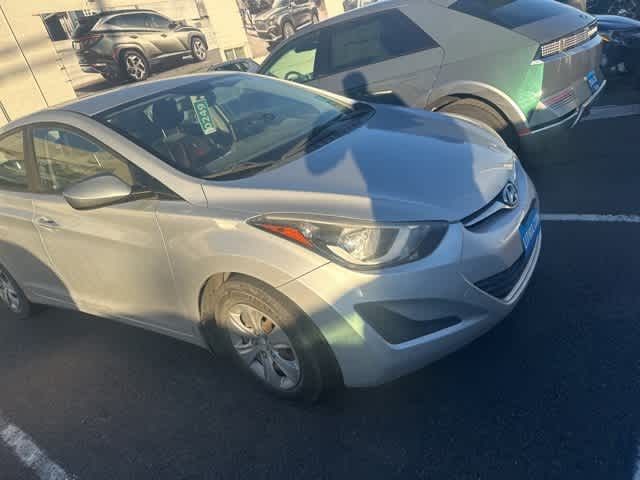 2016 Hyundai Elantra SE