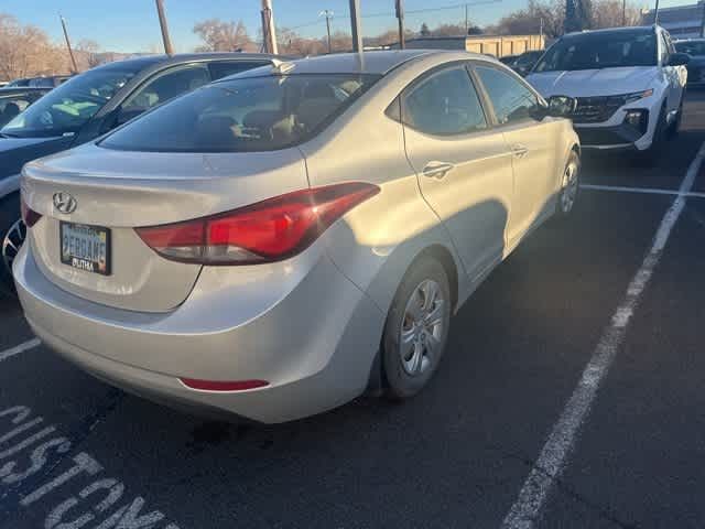 2016 Hyundai Elantra SE